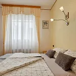 Alba * بروتونيغلا